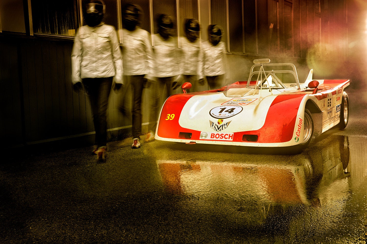 After the Race - Benzinkopf